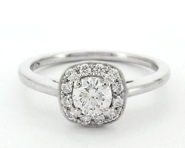 0 70ct Round Cut Diamond Cushion Halo Engagement Ring Hd003